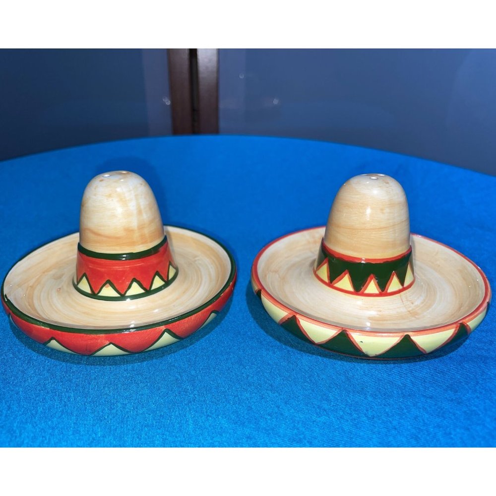 Giftco Vintage Southwestern Mexican Sombrero Hat Salt And Pepper Shakers VTG